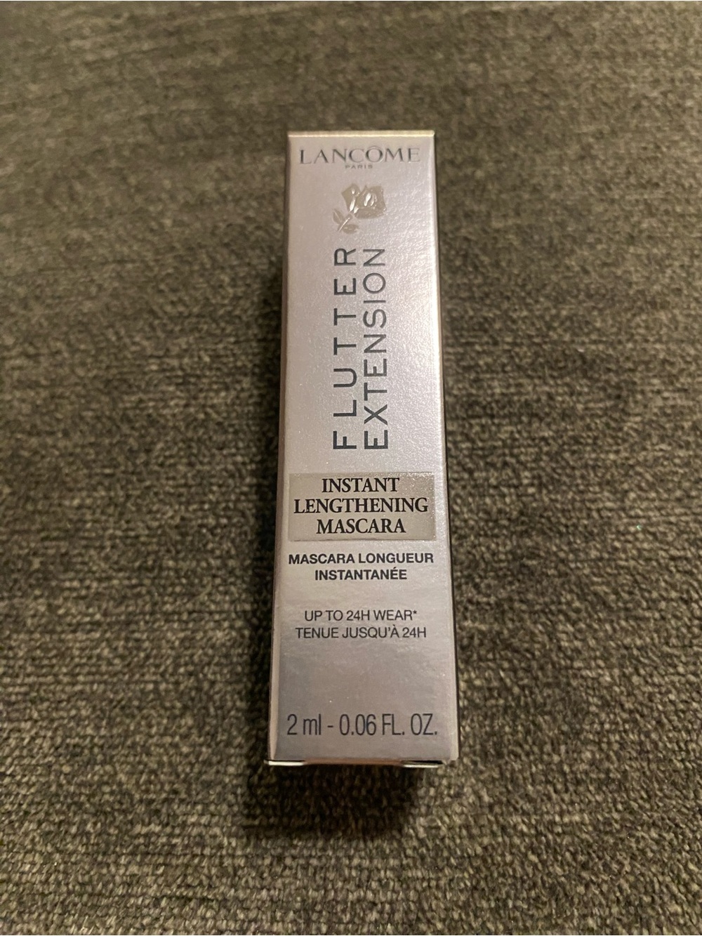 Flutter Extension Instant Lengthening Mascara - Silver Packaging